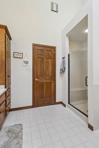 1504 Greenlake Drive, Aurora, IL 60502