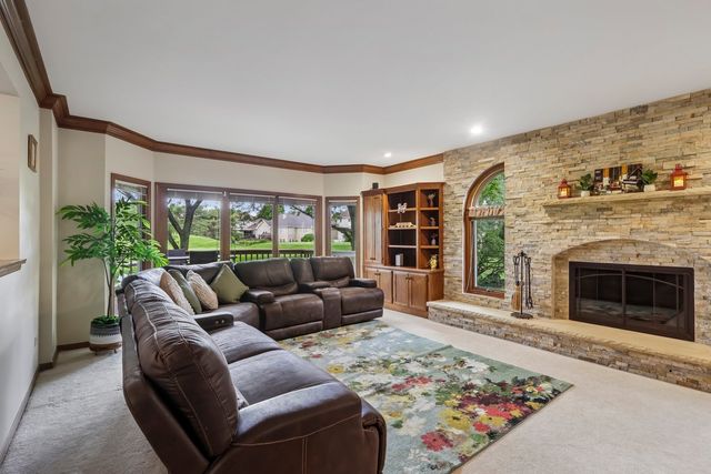 1504 Greenlake Drive, Aurora, IL 60502