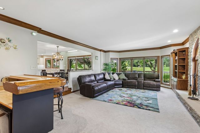 1504 Greenlake Drive, Aurora, IL 60502