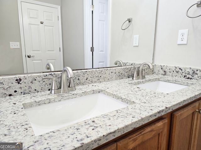 537 Goldfinch Way, Stockbridge, GA 30281