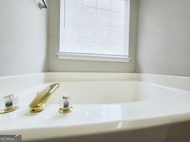 537 Goldfinch Way, Stockbridge, GA 30281