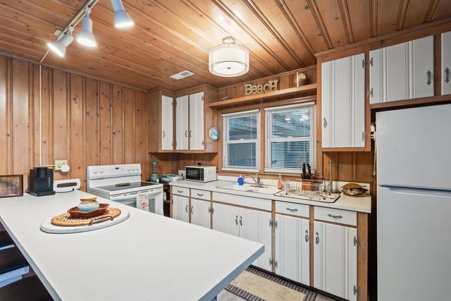 304 23rd Ave. N, North Myrtle Beach, SC 29582