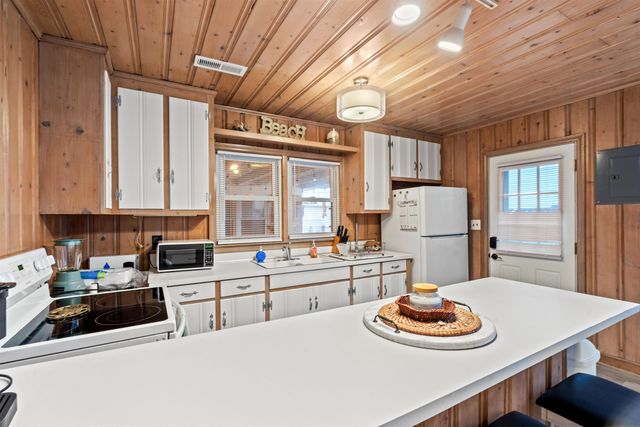 304 23rd Ave. N, North Myrtle Beach, SC 29582