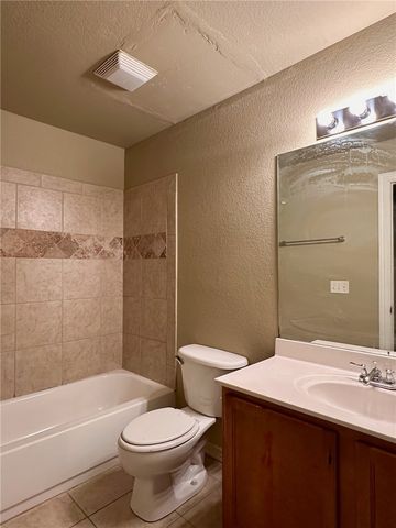 114 & 116 S Ray Avenue, Fayetteville, AR 72701