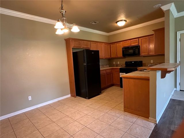 114 & 116 S Ray Avenue, Fayetteville, AR 72701