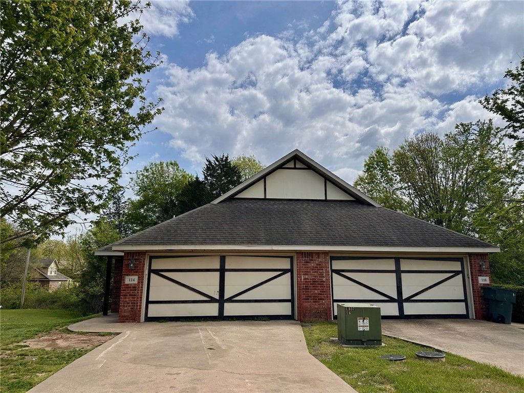 114 & 116 S Ray Avenue, Fayetteville, AR 72701
