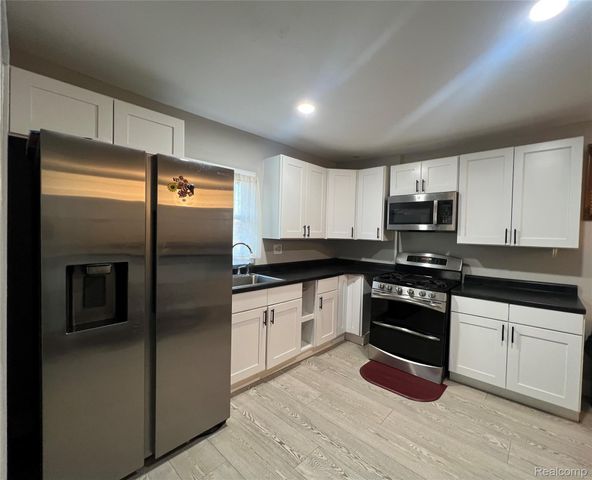 2126 S Deacon Street, Detroit, MI 48217