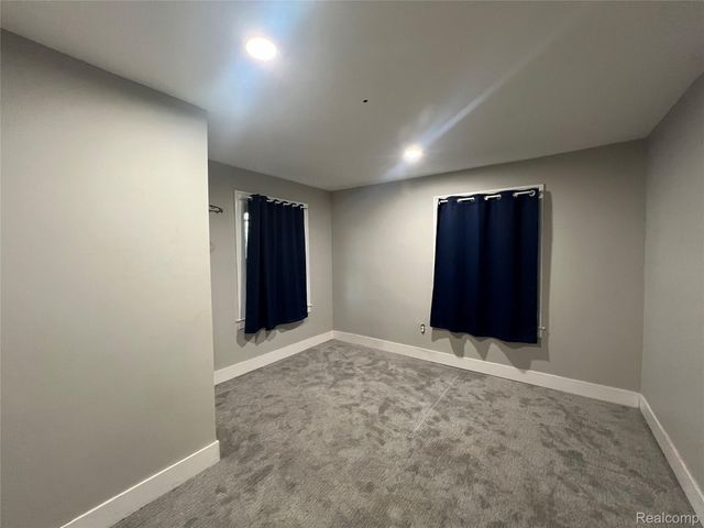 2126 S Deacon Street, Detroit, MI 48217