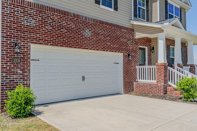 2009 Summer Walk Drive, Mebane, NC 27302