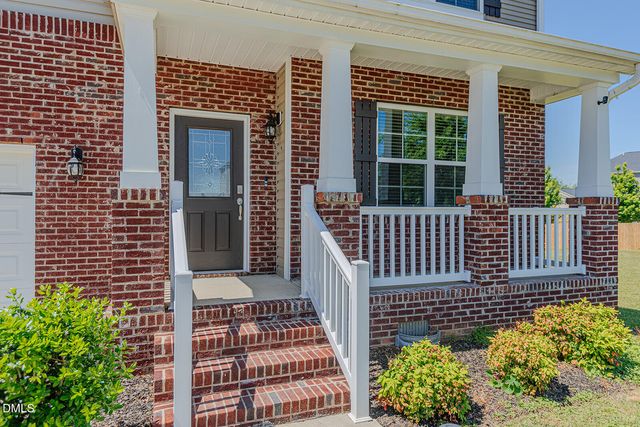 2009 Summer Walk Drive, Mebane, NC 27302