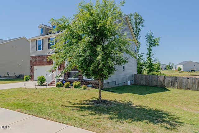 2009 Summer Walk Drive, Mebane, NC 27302