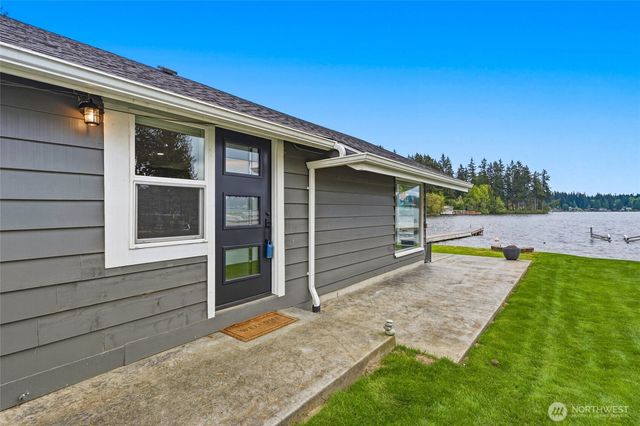 4302 Peninsula Road, Stanwood, WA 98292
