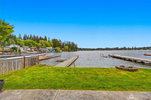4302 Peninsula Road, Stanwood, WA 98292