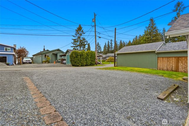 4302 Peninsula Road, Stanwood, WA 98292