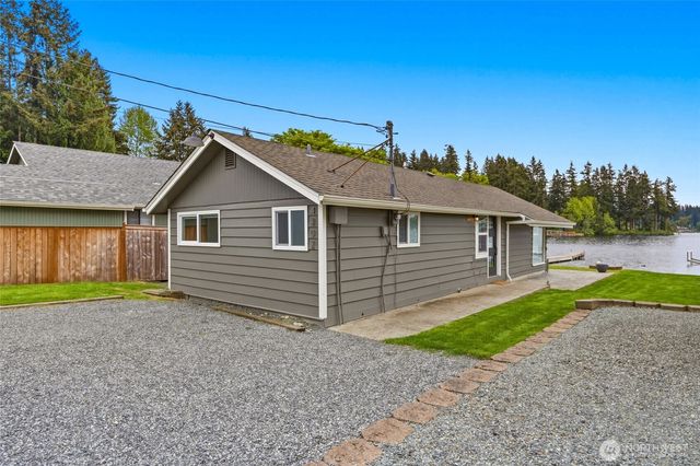 4302 Peninsula Road, Stanwood, WA 98292