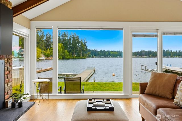 4302 Peninsula Road, Stanwood, WA 98292