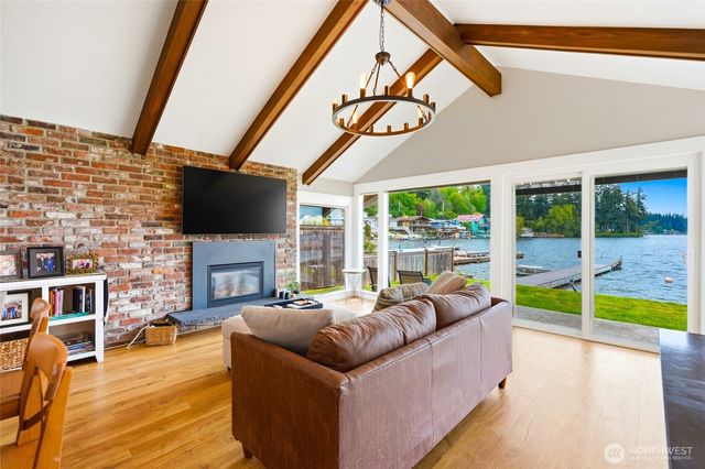 4302 Peninsula Road, Stanwood, WA 98292