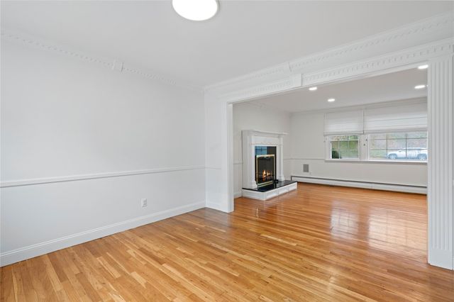 84 Woodchuck Hollow Road, Cold Spring Harbor, NY 11724