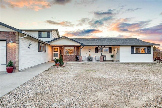 8601 S Cloverdale Rd, Boise, ID 83709