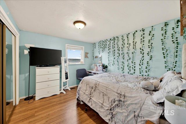 8601 S Cloverdale Rd, Boise, ID 83709