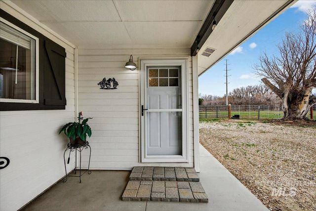 8601 S Cloverdale Rd, Boise, ID 83709