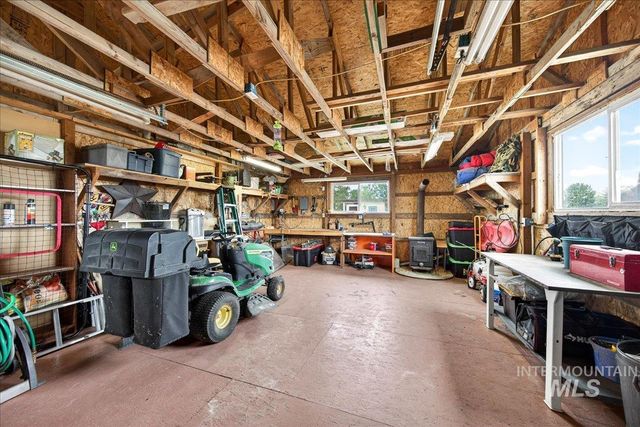 8601 S Cloverdale Rd, Boise, ID 83709