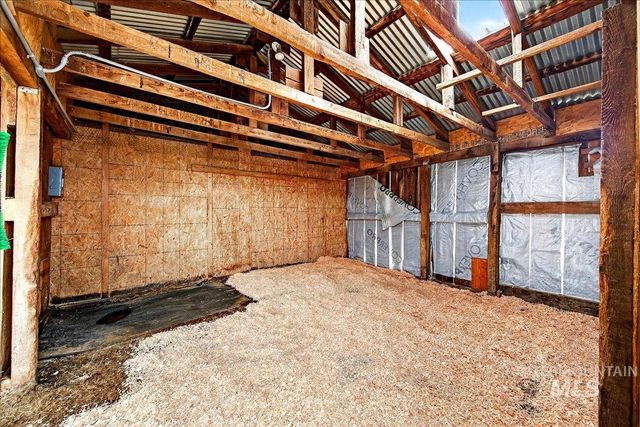 8601 S Cloverdale Rd, Boise, ID 83709