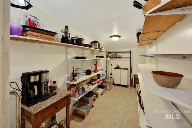 8601 S Cloverdale Rd, Boise, ID 83709