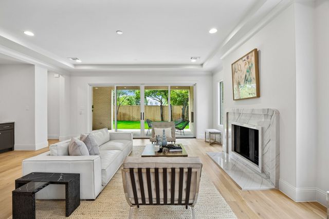 4606 Cowan Avenue, Dallas, TX 75209