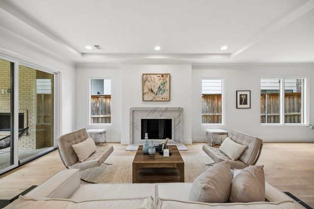 4606 Cowan Avenue, Dallas, TX 75209