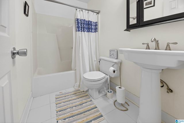 105 WOODCREST DRIVE, Anniston, AL 36207