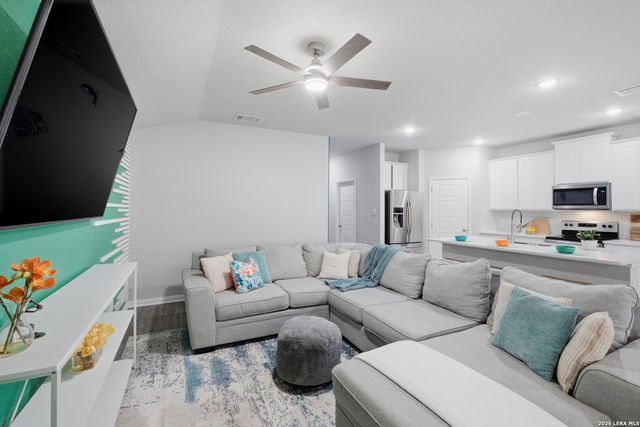 257 Shelton Pass, Cibolo, TX 78108