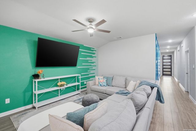 257 Shelton Pass, Cibolo, TX 78108