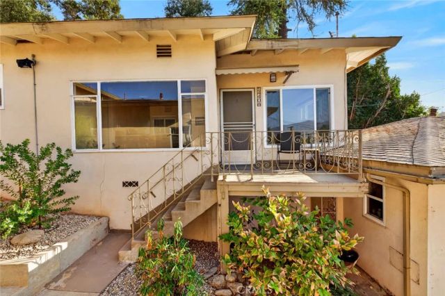 1440 Verd Oaks Dr A, Glendale, CA 91205