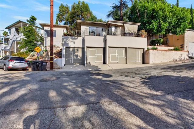 1440 Verd Oaks Dr A, Glendale, CA 91205