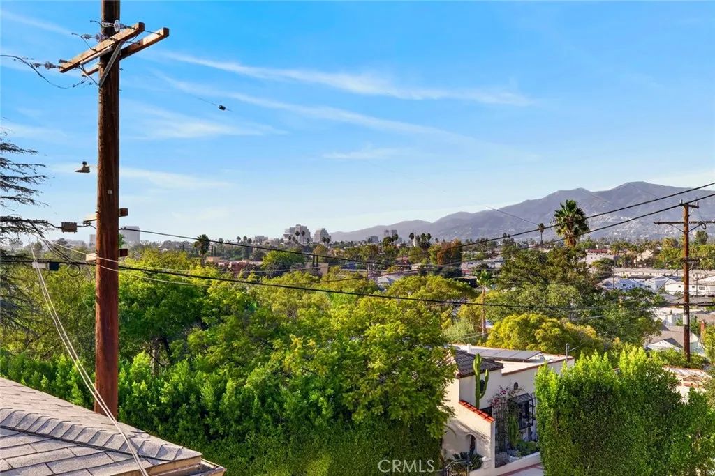 1440 Verd Oaks Dr A, Glendale, CA 91205