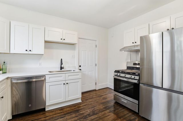 1311 30th Avenue N, Minneapolis, MN 55411