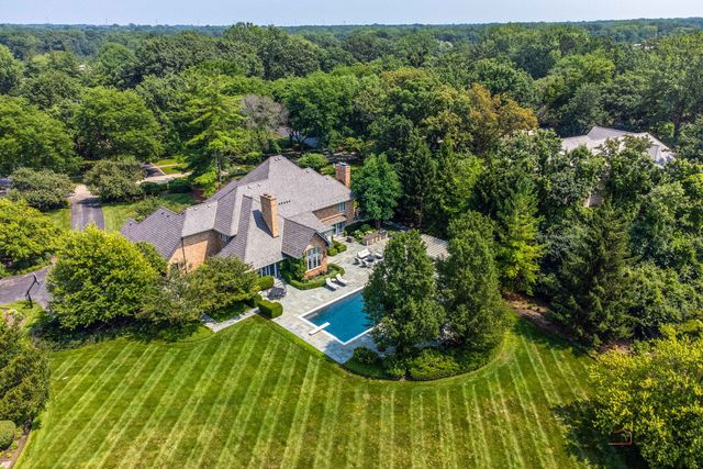 1090 Evergreen Drive, Lake Forest, IL 60045