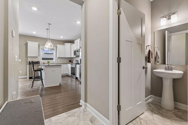 540 Waterford Place, Waconia, MN 55387