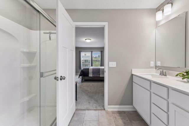 540 Waterford Place, Waconia, MN 55387