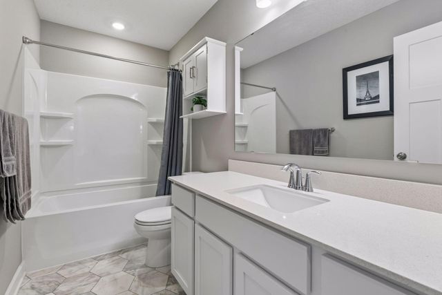 540 Waterford Place, Waconia, MN 55387