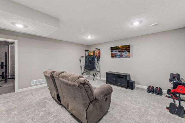 540 Waterford Place, Waconia, MN 55387