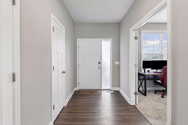 540 Waterford Place, Waconia, MN 55387