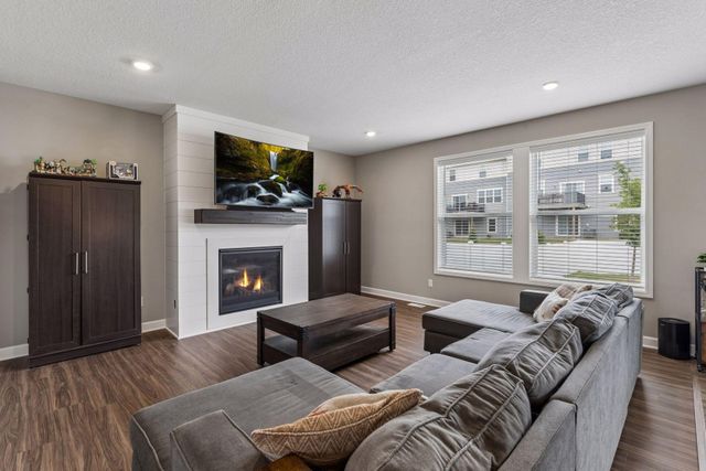 540 Waterford Place, Waconia, MN 55387