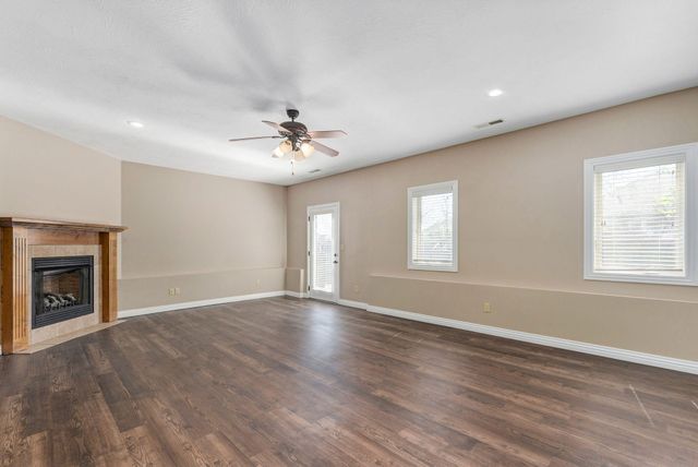 1545 N Oakfair Place, Springfield, MO 65802