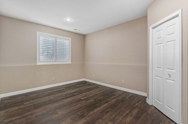 1545 N Oakfair Place, Springfield, MO 65802