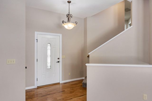 1545 N Oakfair Place, Springfield, MO 65802