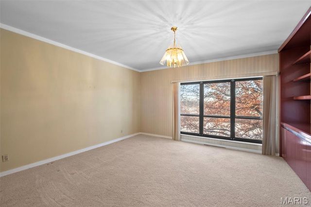 564 Sarah Lane 408, St Louis, MO 63141