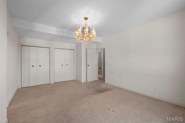 564 Sarah Lane 408, St Louis, MO 63141