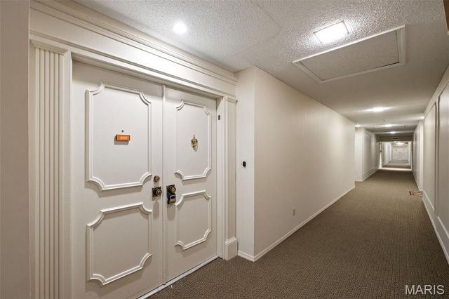 564 Sarah Lane 408, St Louis, MO 63141